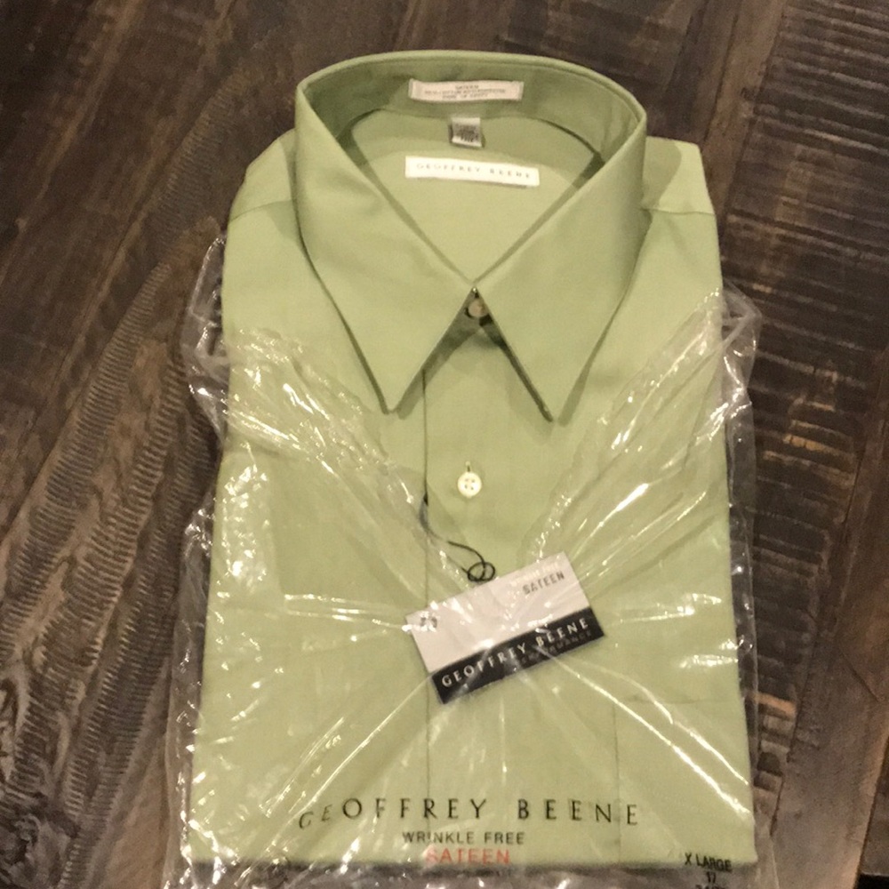 Brand new Geoffrey Beene dress shirt